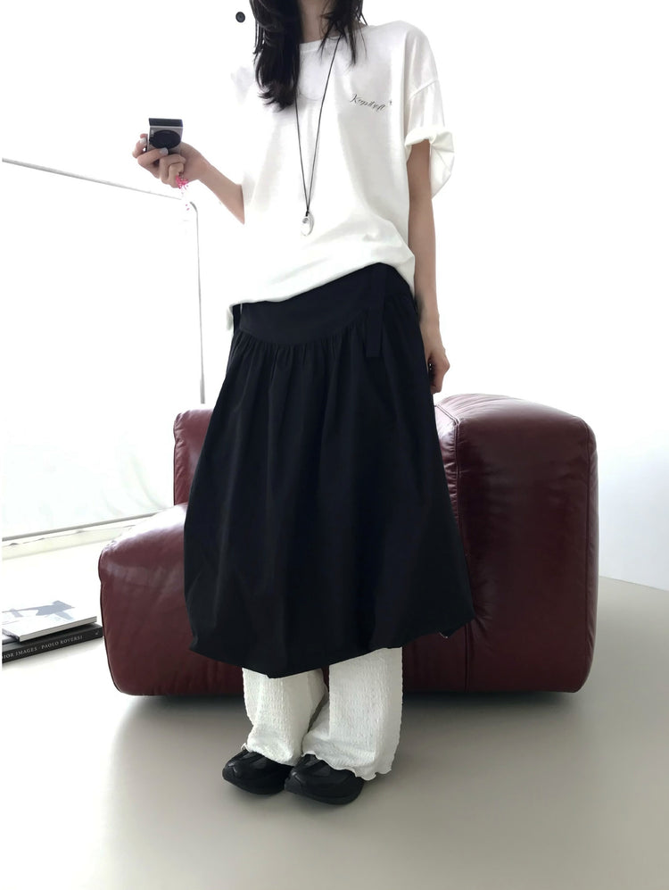 側扣弧壓線細節花苞裙