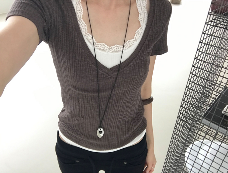 美背蕾絲U領修身上衣