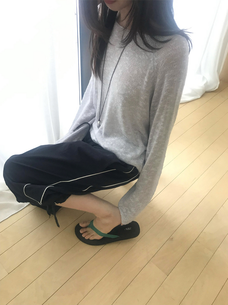 透膚拉克蘭袖針織上衣