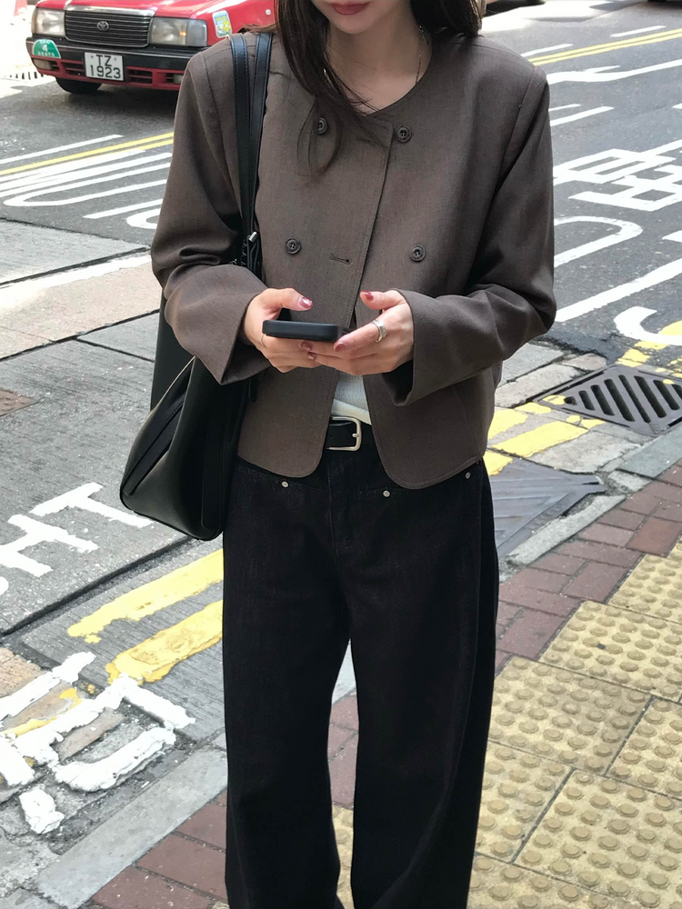 口袋細節直筒牛仔褲