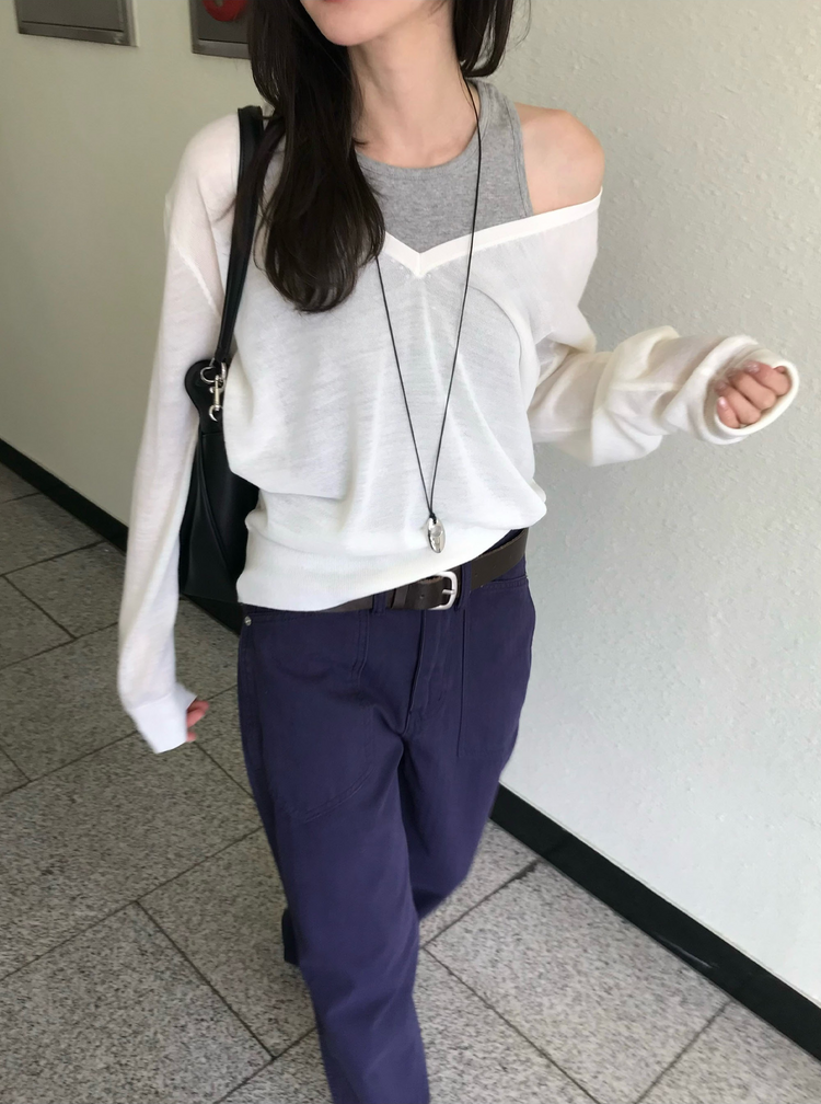 透膚深V針織上衣