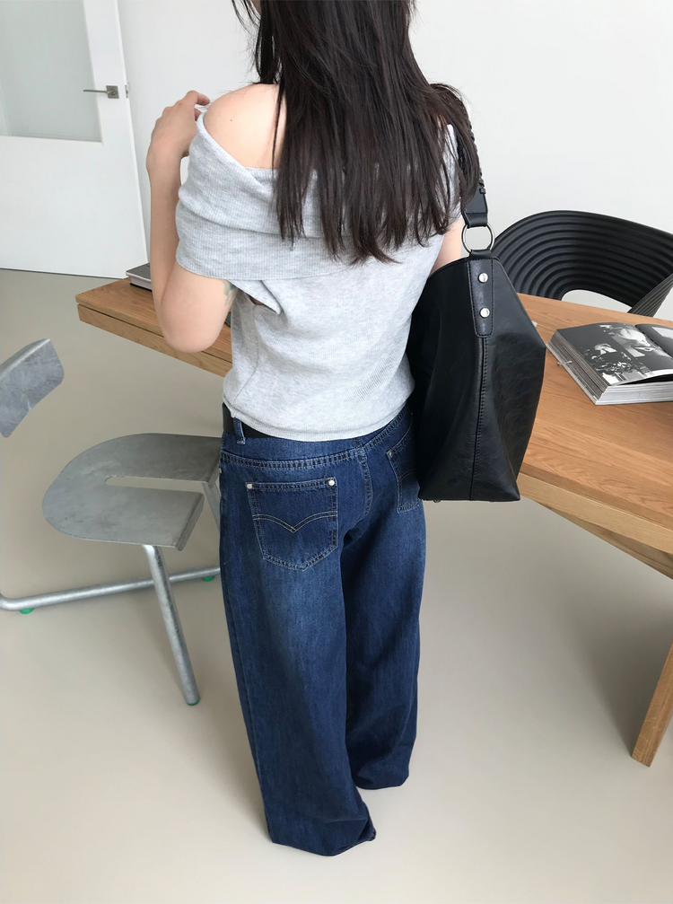 美色鉚釘細節牛仔褲