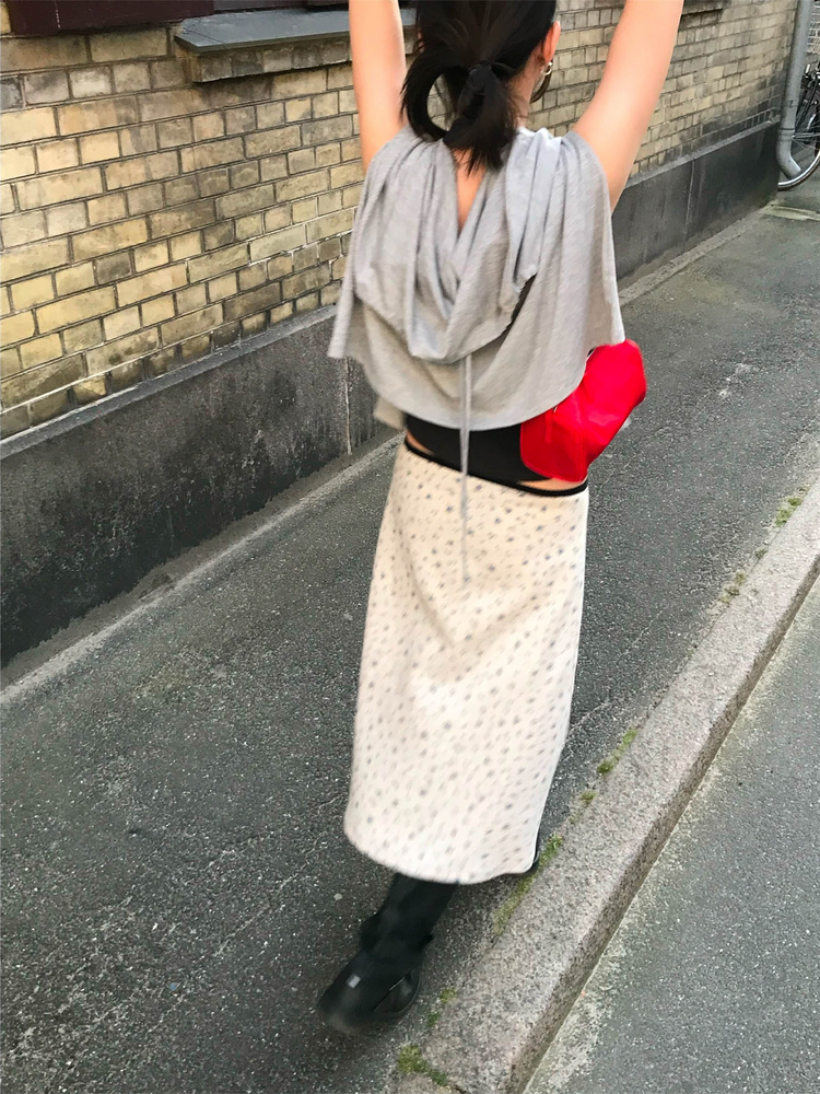 蕾絲邊小碎花細節半裙