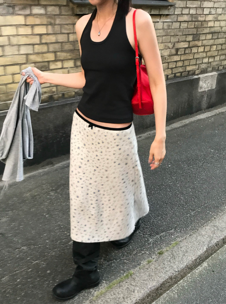 蕾絲邊小碎花細節半裙