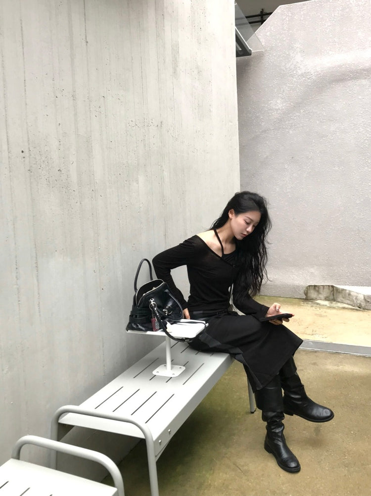 天絲微透膚不對稱垂帶設計上衣
