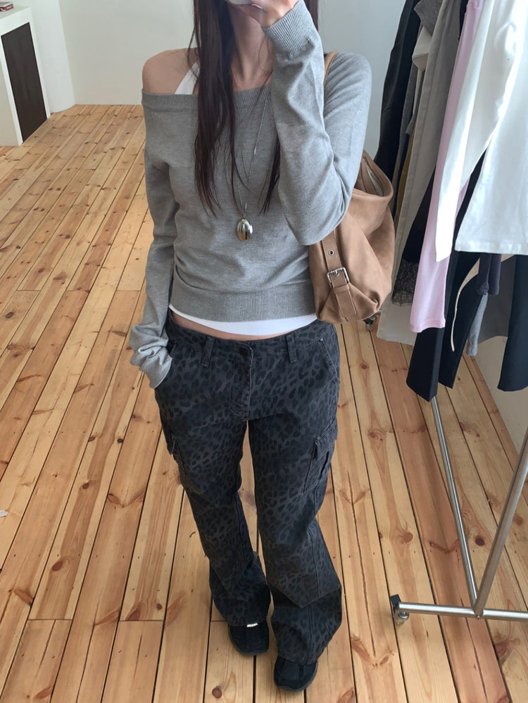 美色露肩修身針織上衣