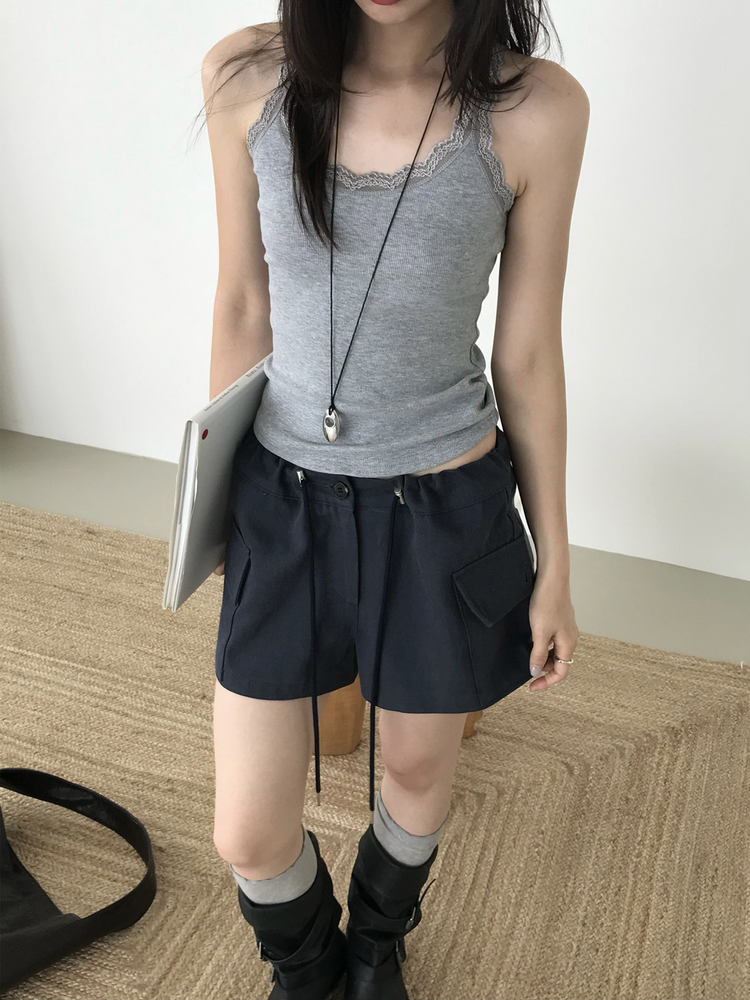 美背蕾絲U領修身上衣