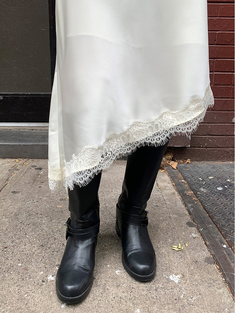 光澤感蕾絲邊不對稱細節半裙