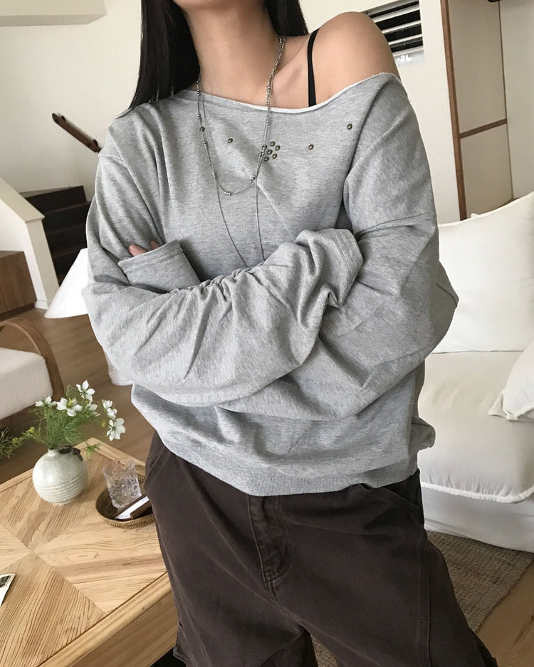 美肩不修邊鉚釘細節上衣