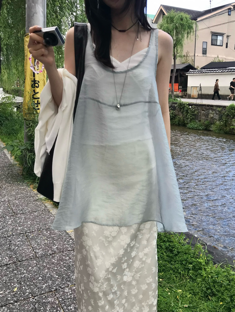 美色透膚壓線細節連身裙