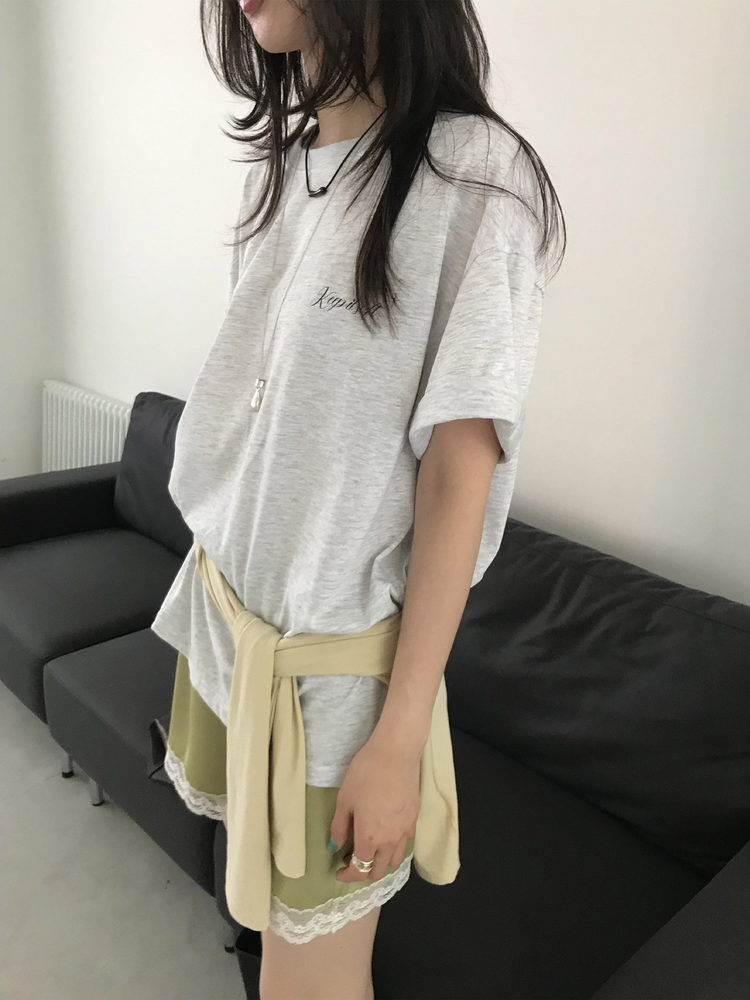 光澤感蕾絲邊細節短裙