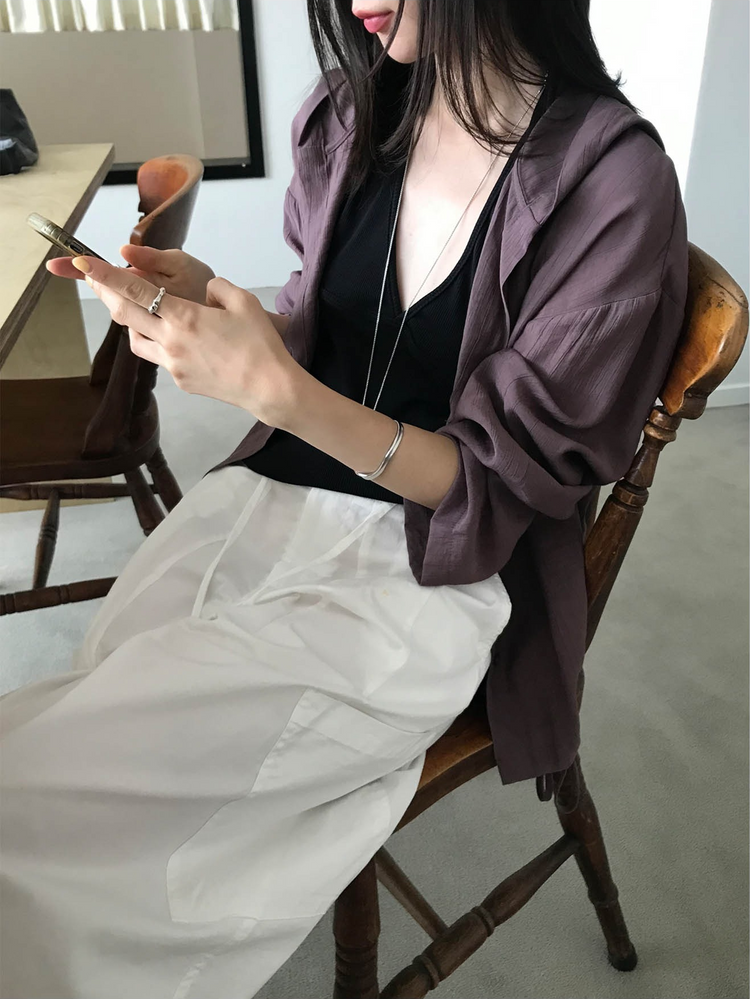 掛脖深V修腰上衣