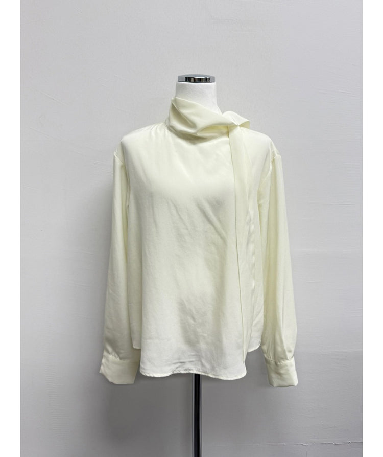 霧光垂帶領巾細節襯衫