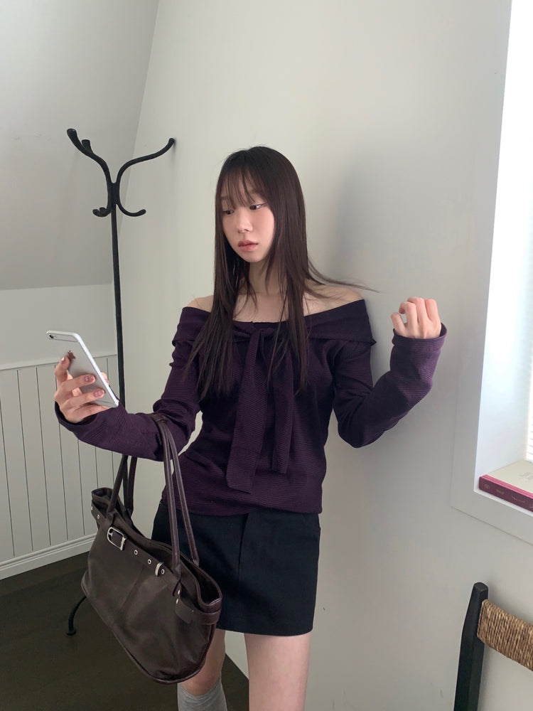 美肩垂帶領結條紋上衣