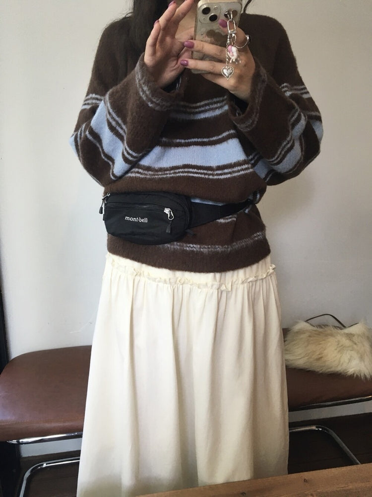 V領撞色條紋細節毛衣