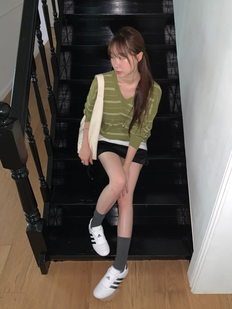 U領隨性寬鬆上衣