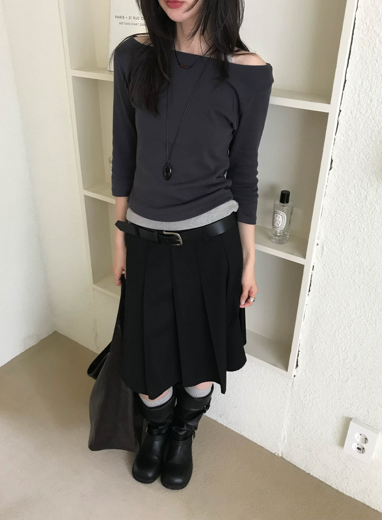 船領弧下擺七分袖上衣