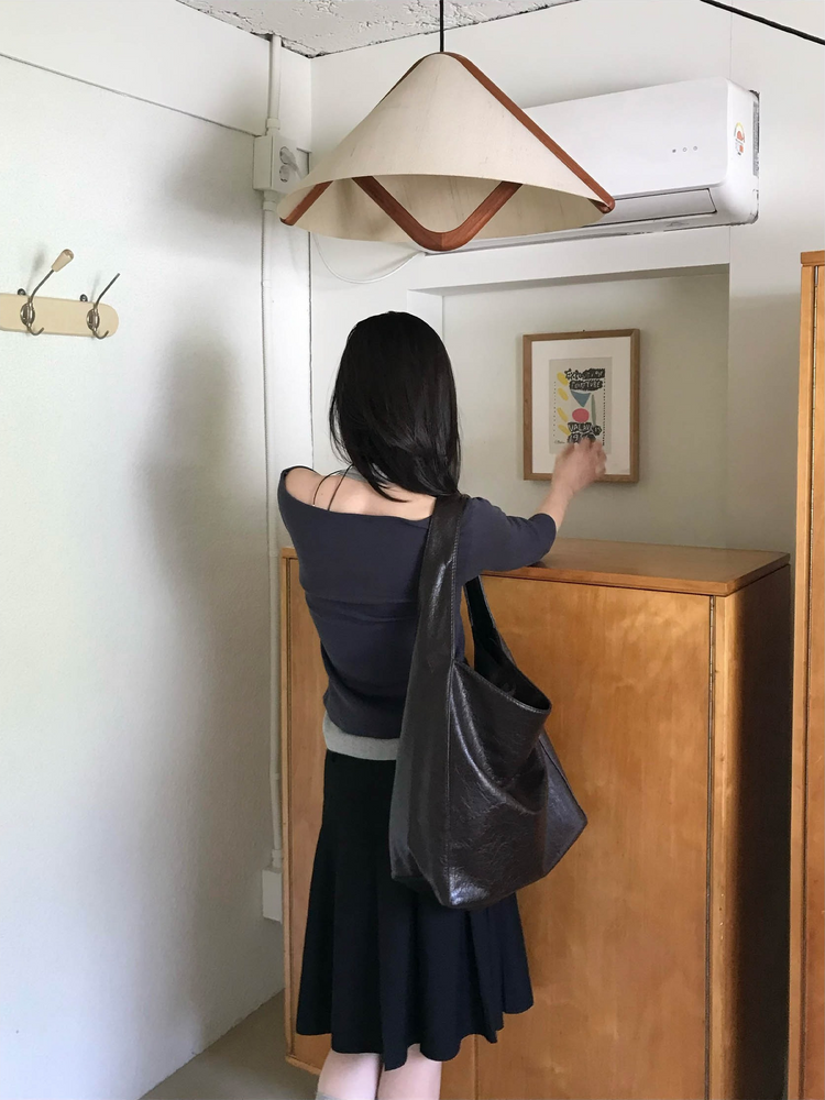 船領弧下擺七分袖上衣
