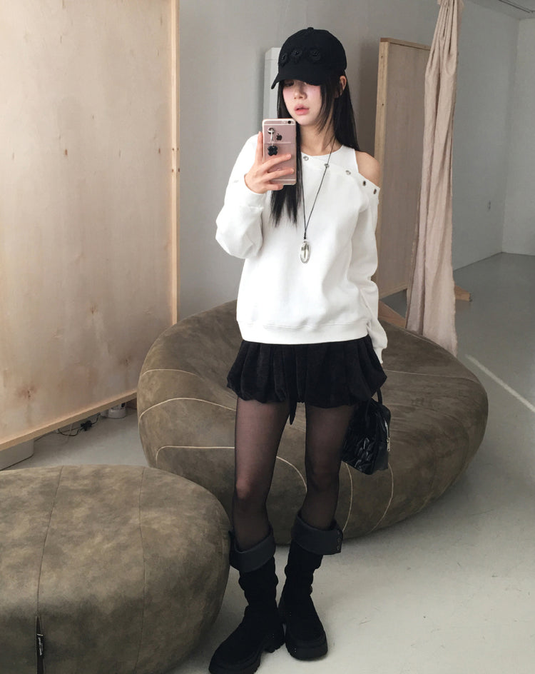 鉚釘圈細節假兩件美肩上衣