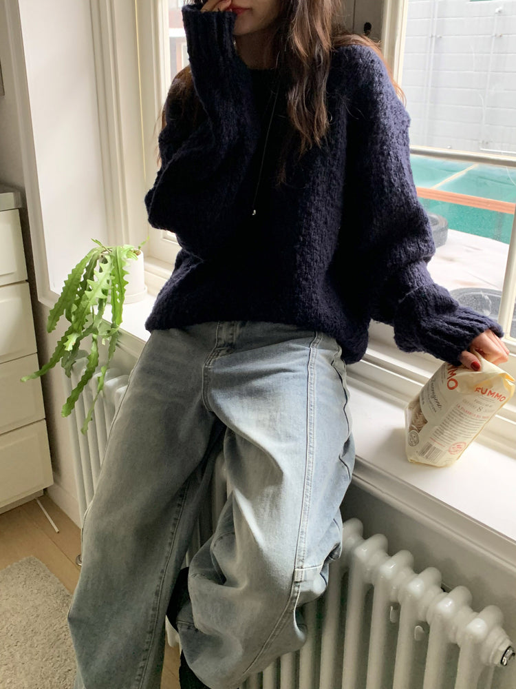 弧形側壓線廓形牛仔褲