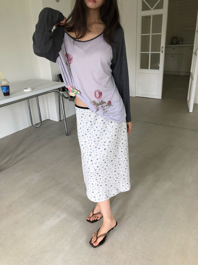 蕾絲邊小碎花細節半裙