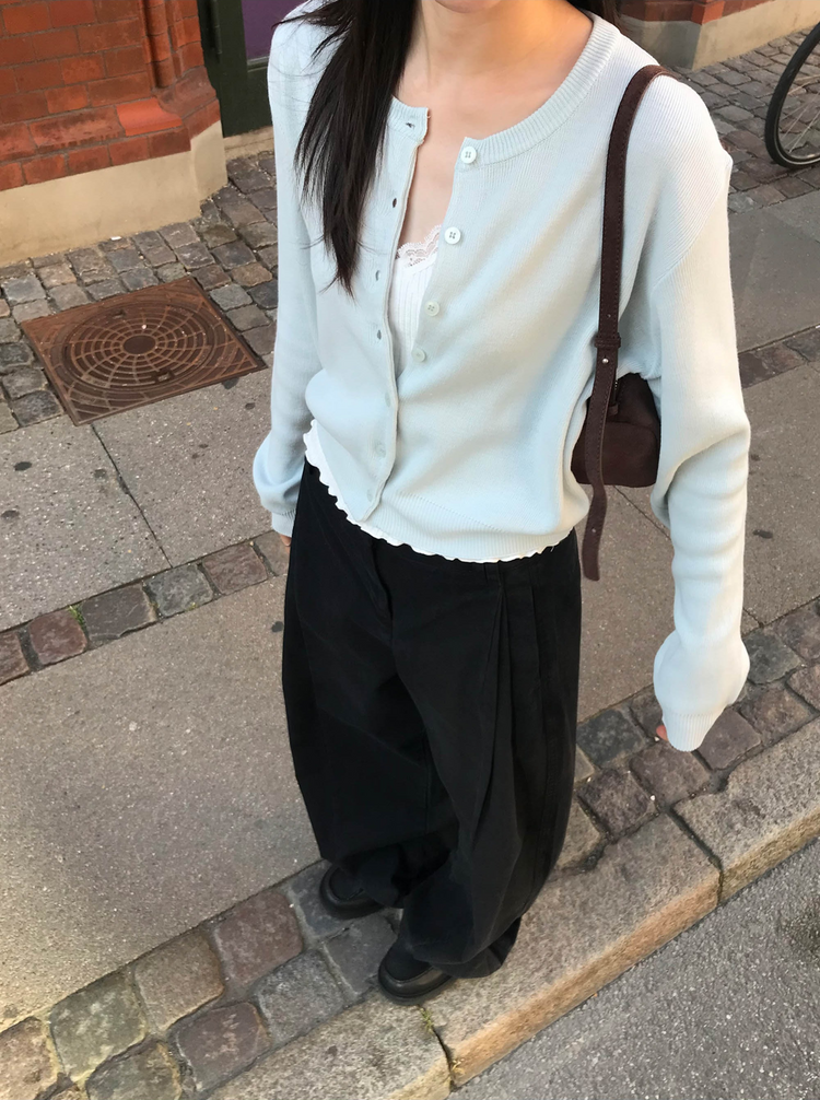 美色圓領排鈕針織外套
