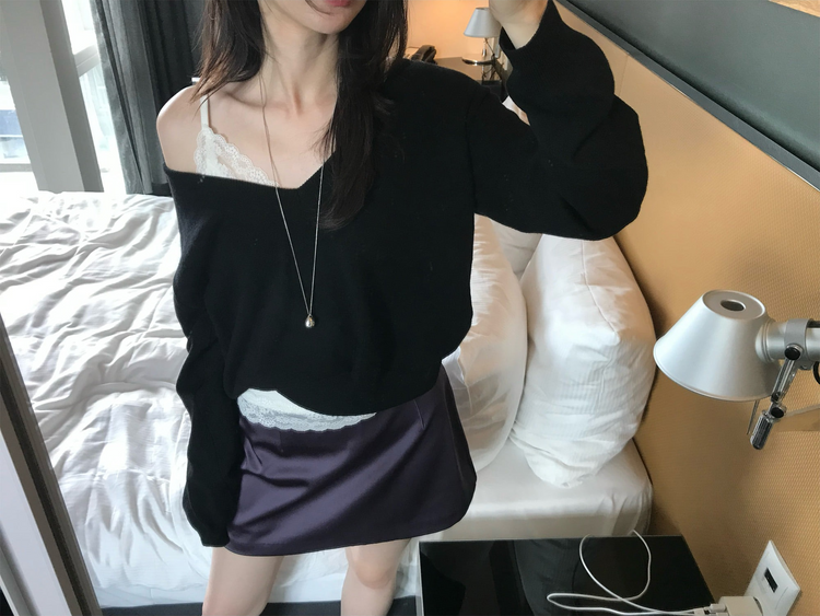 蕾絲邊V領背心