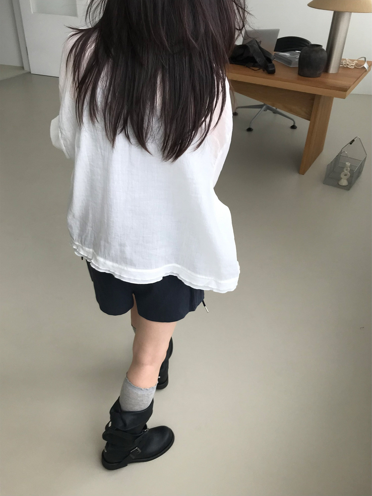 美背蕾絲U領修身上衣