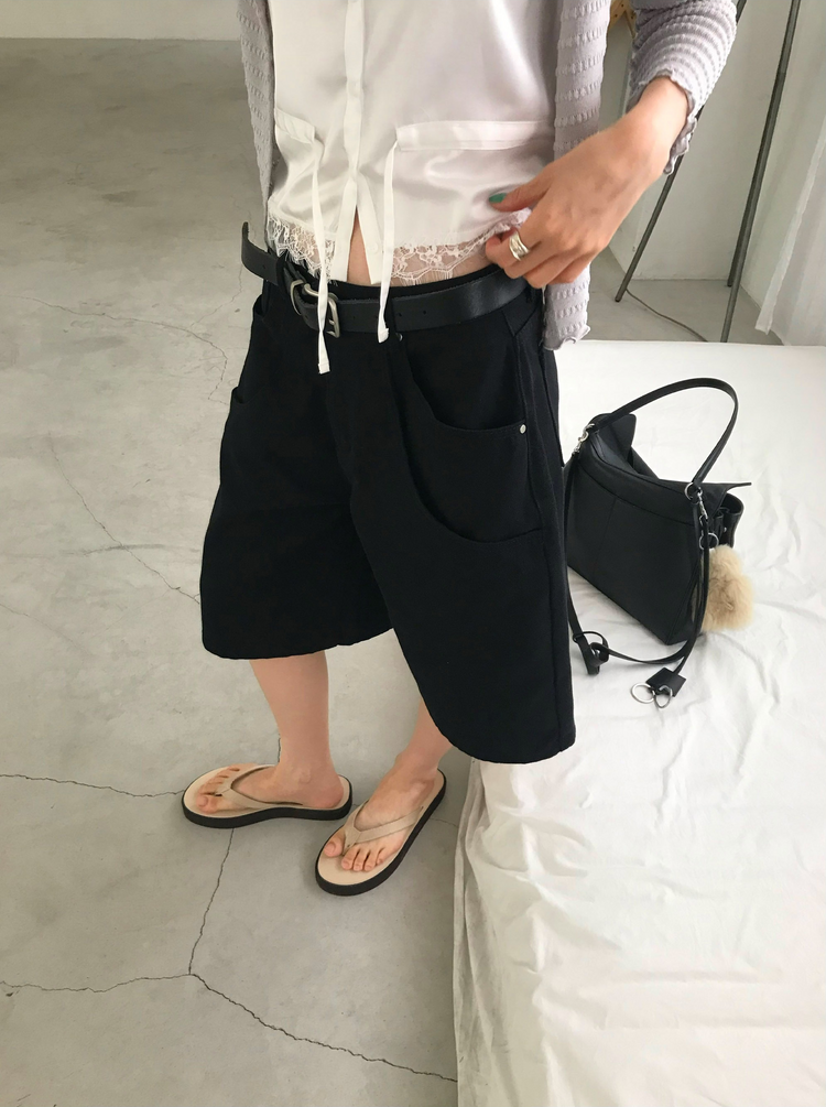 壓花線細節排鈕七分袖上衣