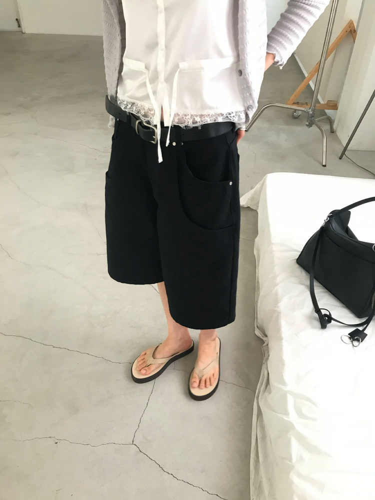 壓花線細節排鈕七分袖上衣