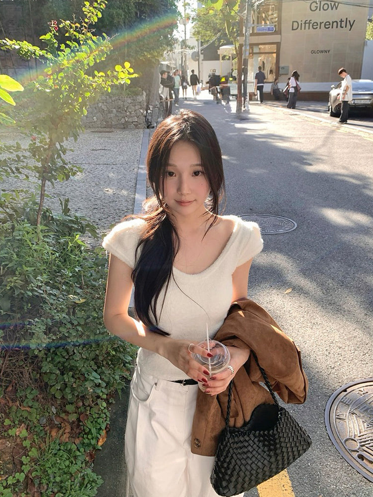 U領圈毛質感針織上衣