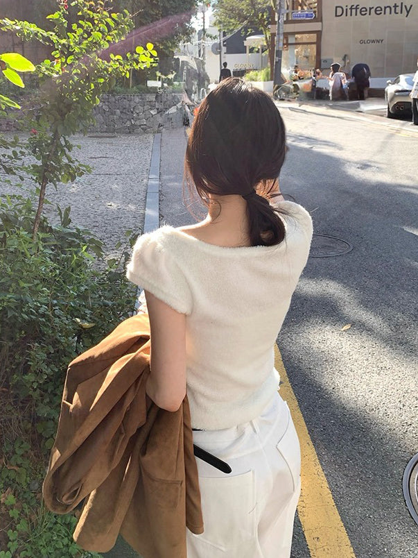 U領圈毛質感針織上衣