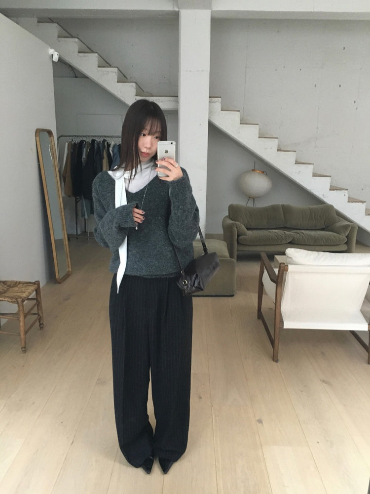 美背V領綁帶細節毛衣