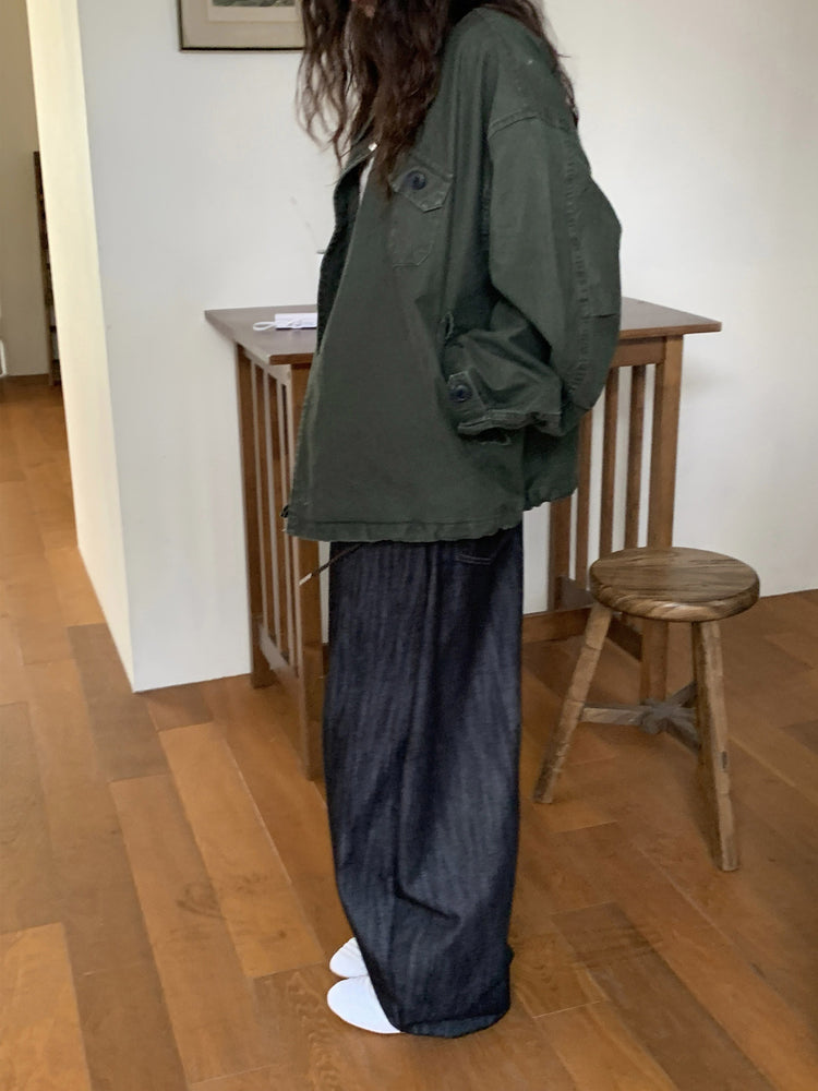花邊V領排鈕細節上衣