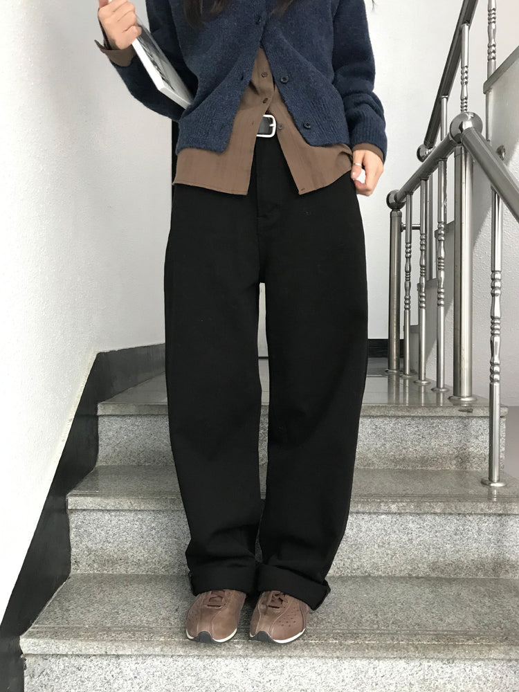 背口袋細節寬鬆直褲