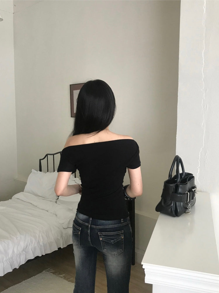 美肩鉚釘細節綁帶修腰上衣