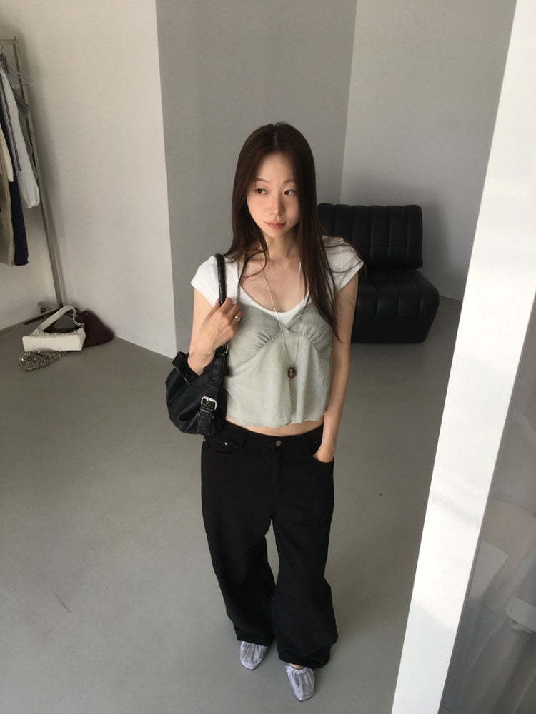 美色V領胸腺細節修身上衣