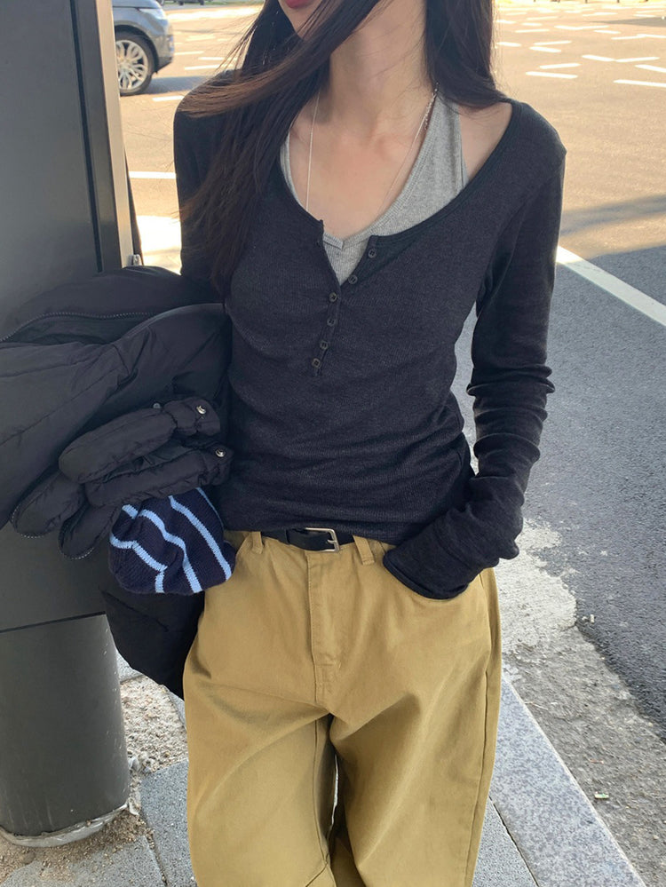 美色V領扣鈕修身上衣