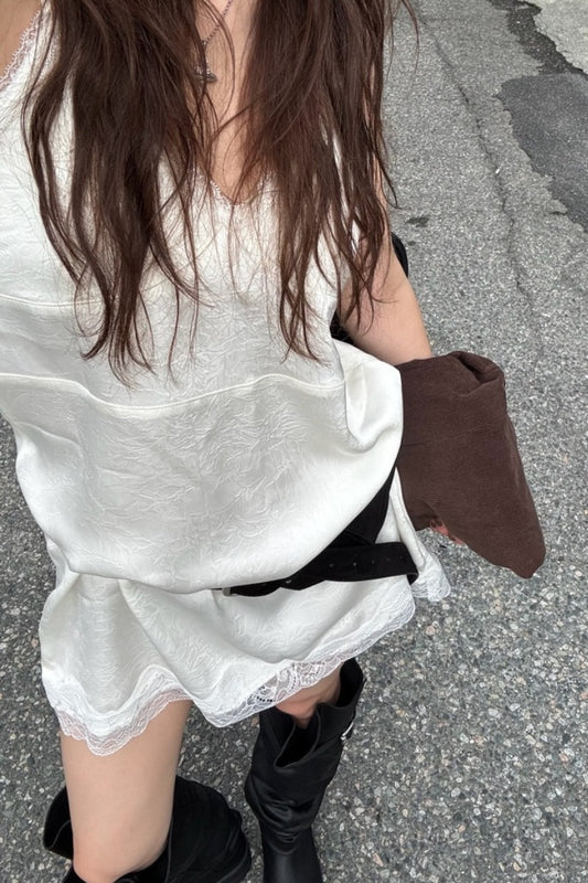 高質紋理蕾絲邊細節連身裙