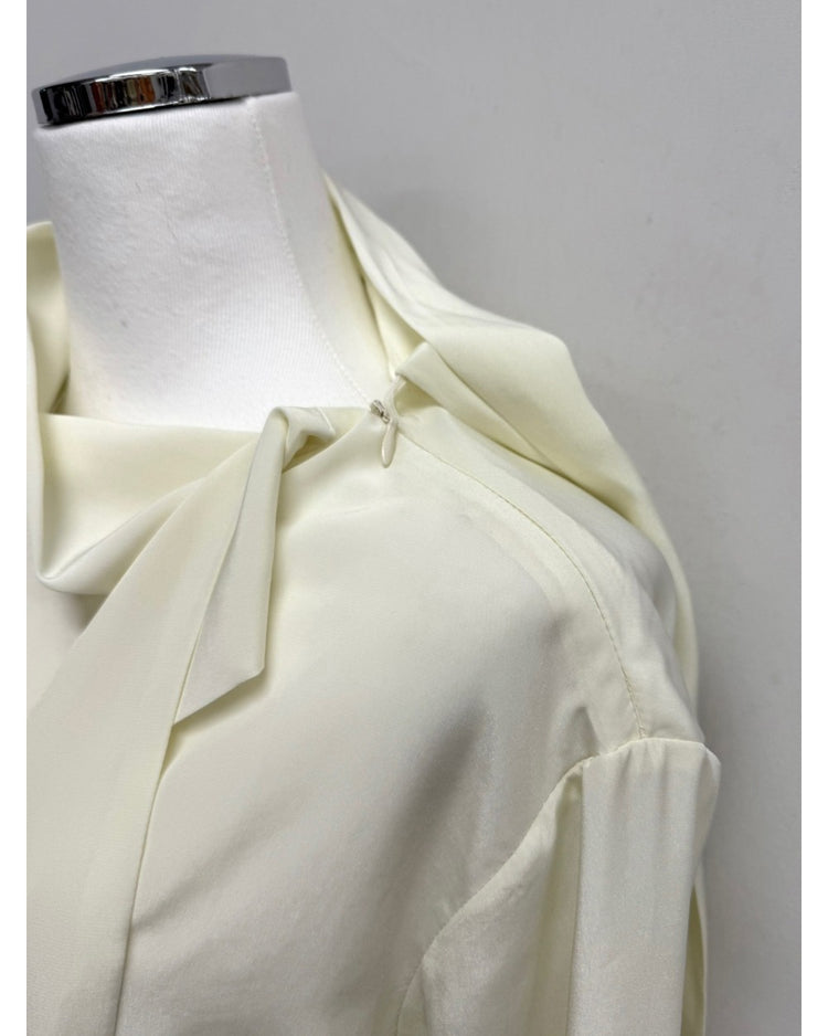 霧光垂帶領巾細節襯衫