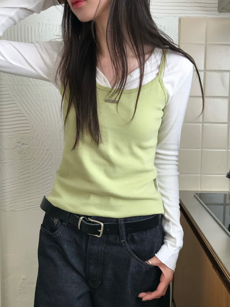 美色細帶鐵牌修身背心