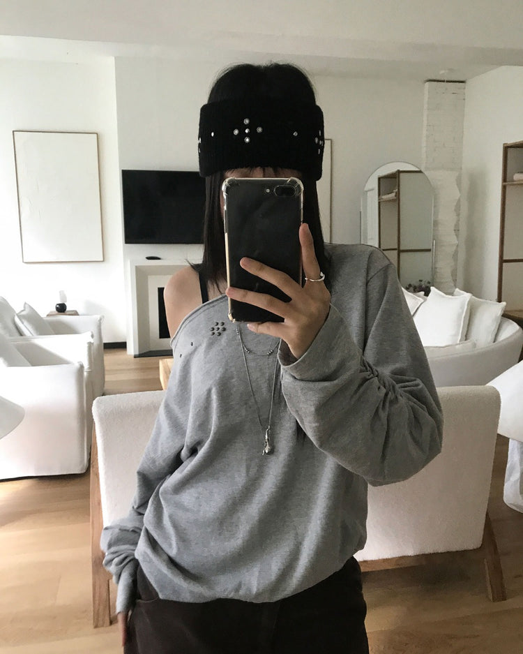 美肩不修邊鉚釘細節上衣