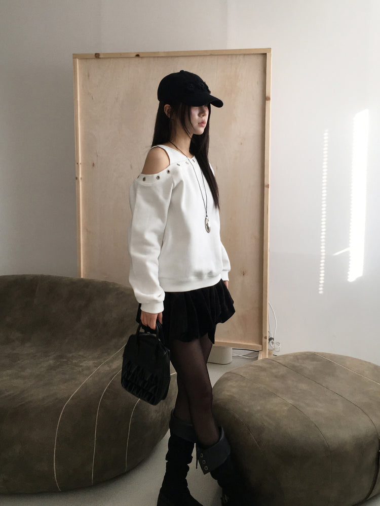 鉚釘圈細節假兩件美肩上衣