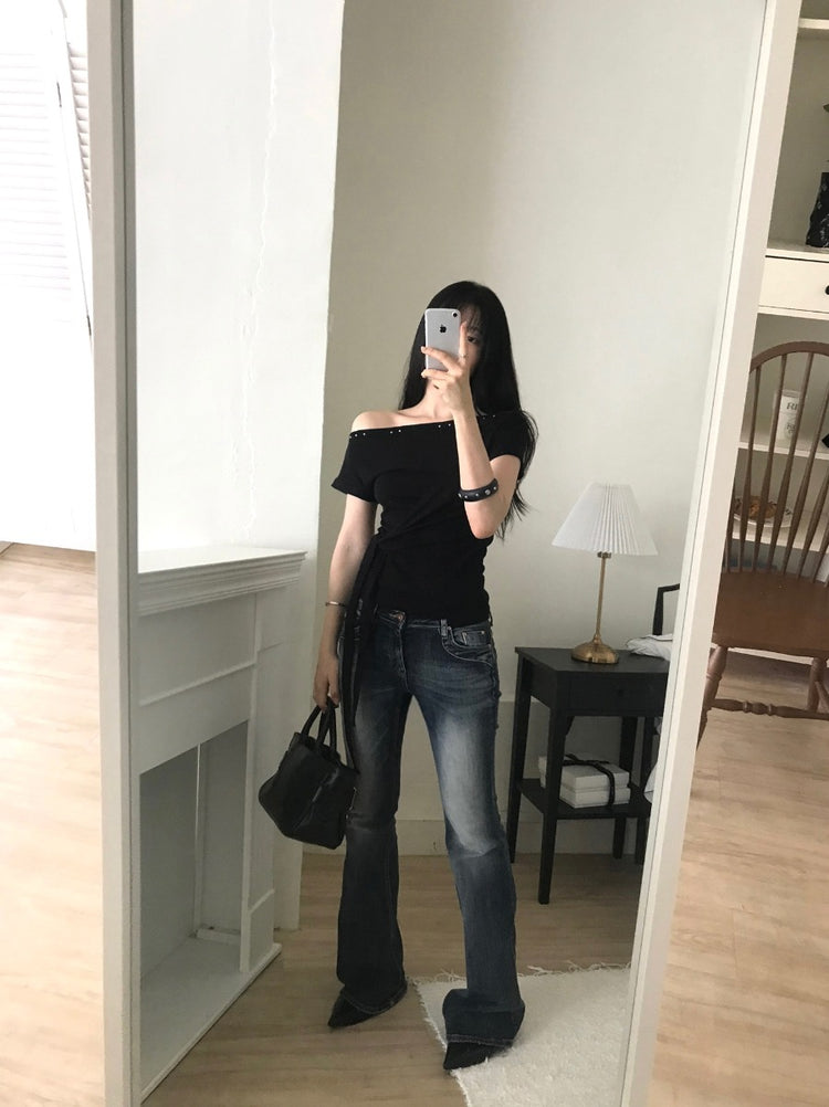 美肩鉚釘細節綁帶修腰上衣