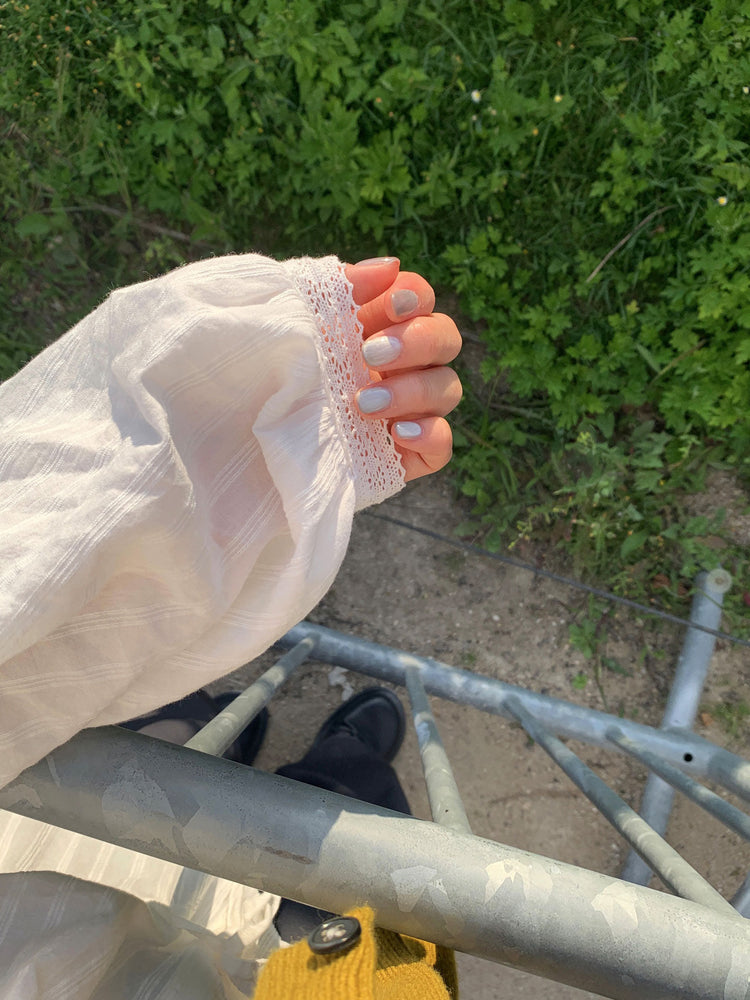 仙氣暗紋修腰抽繩排鈕上衣