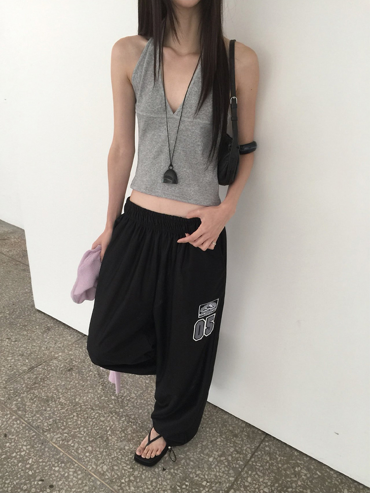 掛脖深V修腰上衣