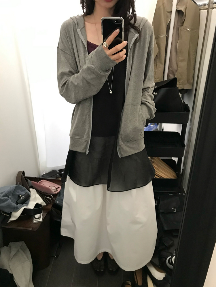 美色透膚壓線細節連身裙