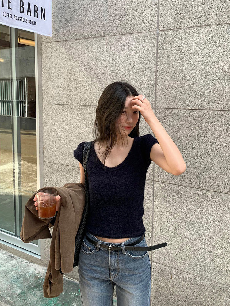 U領圈毛質感針織上衣