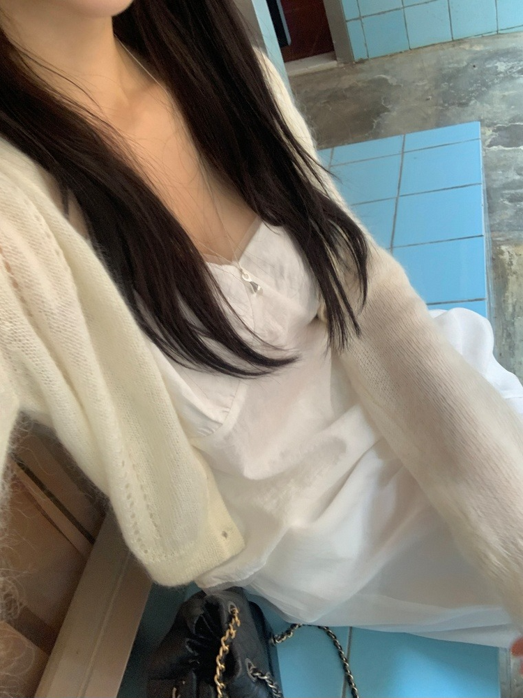 微透膚雙層細節上衣