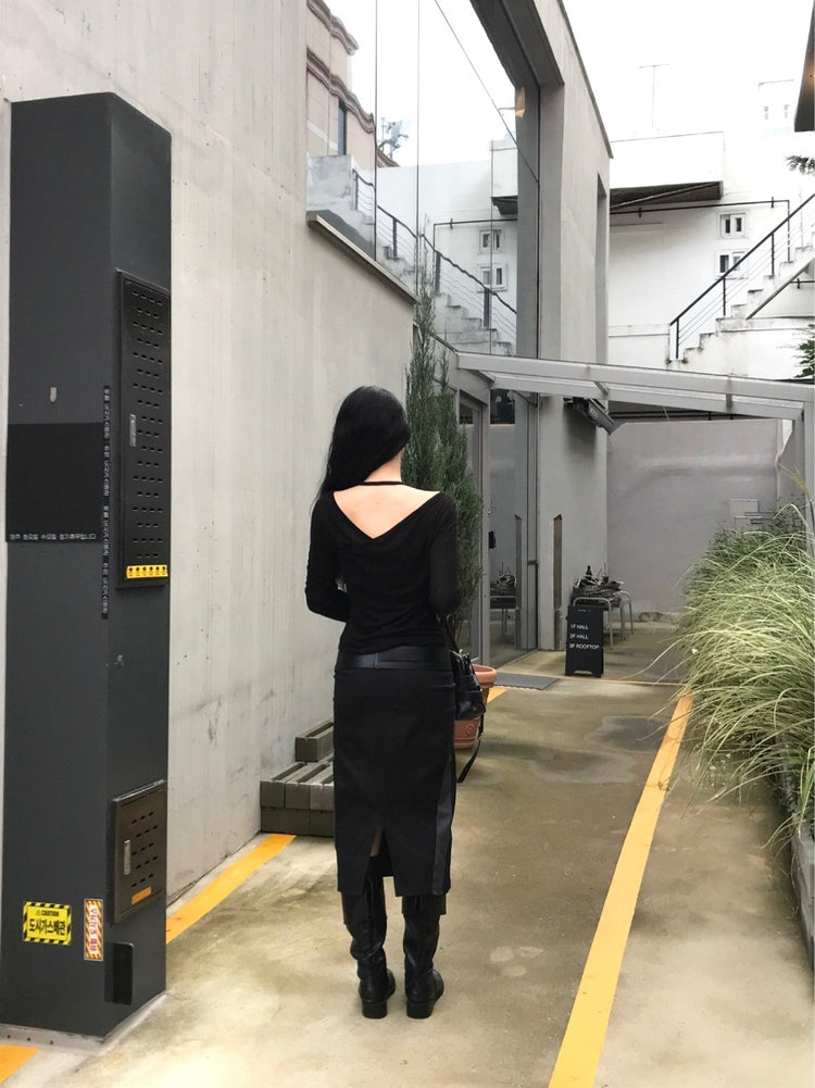 天絲微透膚不對稱垂帶設計上衣